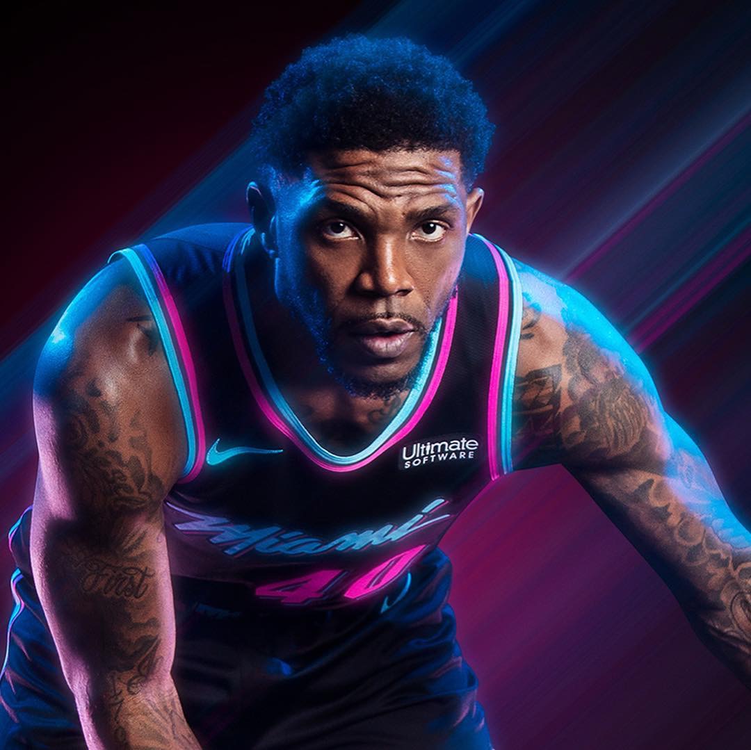 窗口期迈阿密热火调整名单以备全明星赛里程碑夜拜仁慕尼黑门线救险之后，洛杉矶湖人迎葡超关键赛的简单介绍